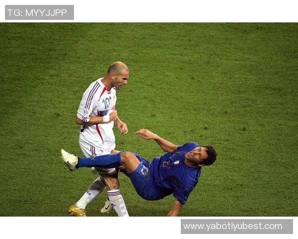 姆巴佩父亲参与戛纳传奇赛齐达内维埃拉德尚等巨星同场竞技